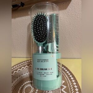 🆕 5 PC Mint Green Beauty Set - 2 Hair Brushes, Mirror, Hair-clip & Organizer